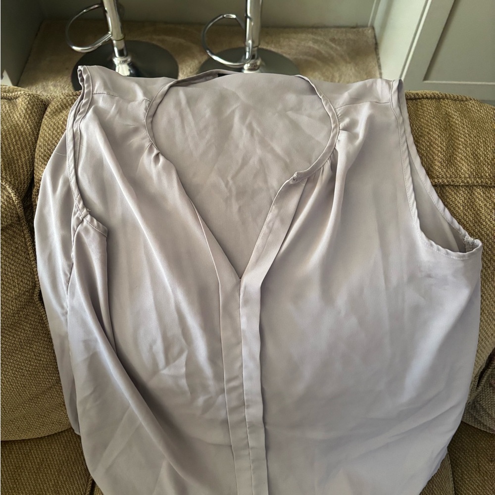 Elegant Women's Sleeveless Top - Light Gray